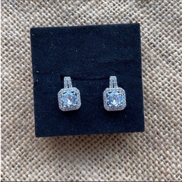 White Gold Plated Earrings simulated diamond Amazing New Sparkles luxury - Picture 3 of 7